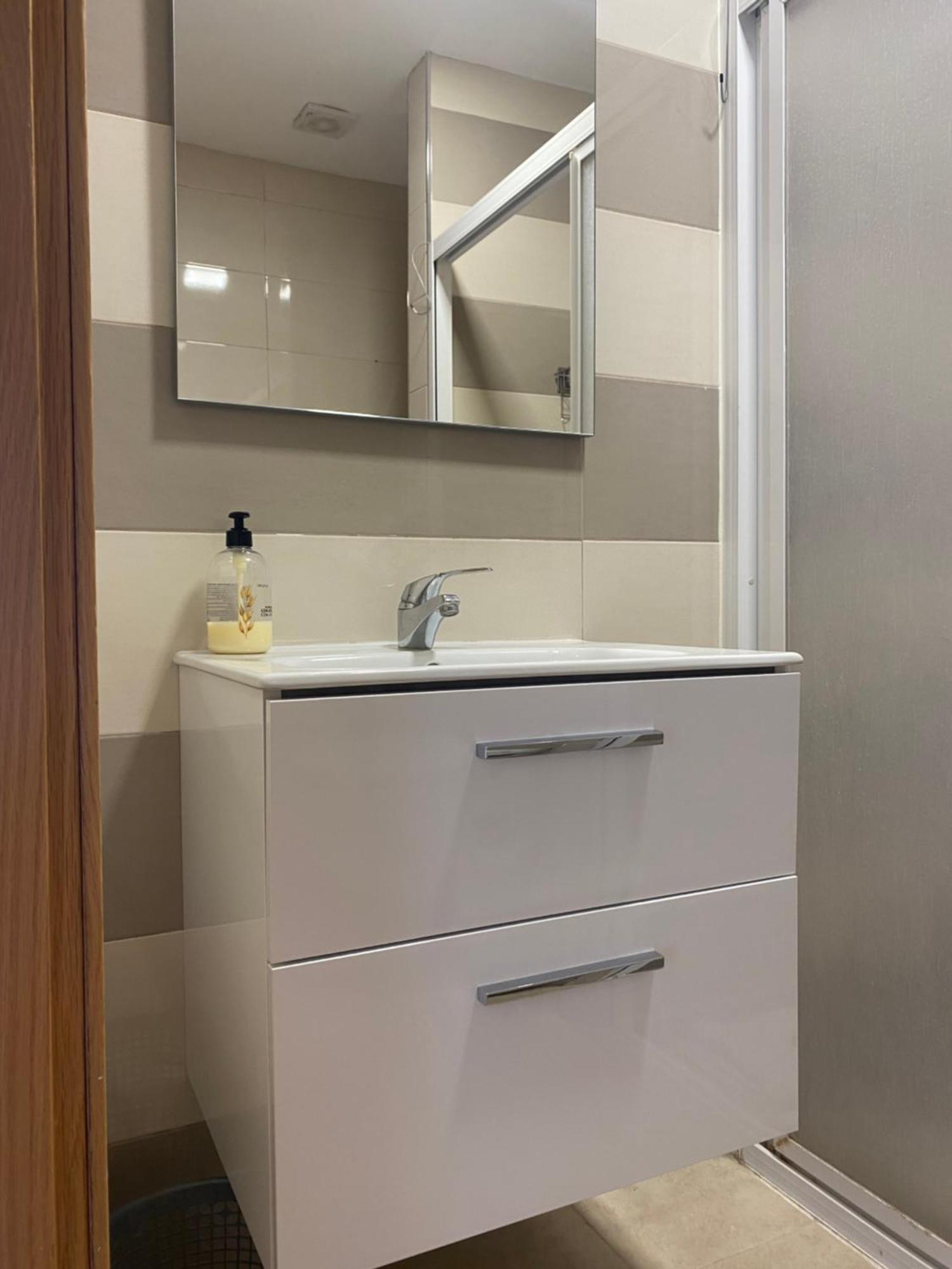 Apartamento A Pie De Playa. Nerja Exteriér fotografie